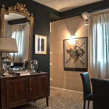 Casa Augusta البندقية
